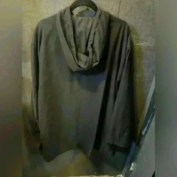 Women’s Eddie Bauer Black Hooded Light Weight Jacket Size XXL - Picture 3 of 3